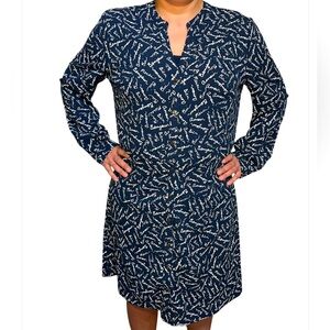 Long sleeve blousy shirt dress Banana Republic, fully buttoned in front, unlined